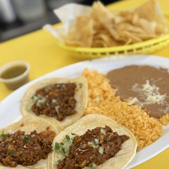 El Taco De Mexico signature dishes Tacos al PastorChiles en NogadaTamales Rojos﻿﻿﻿